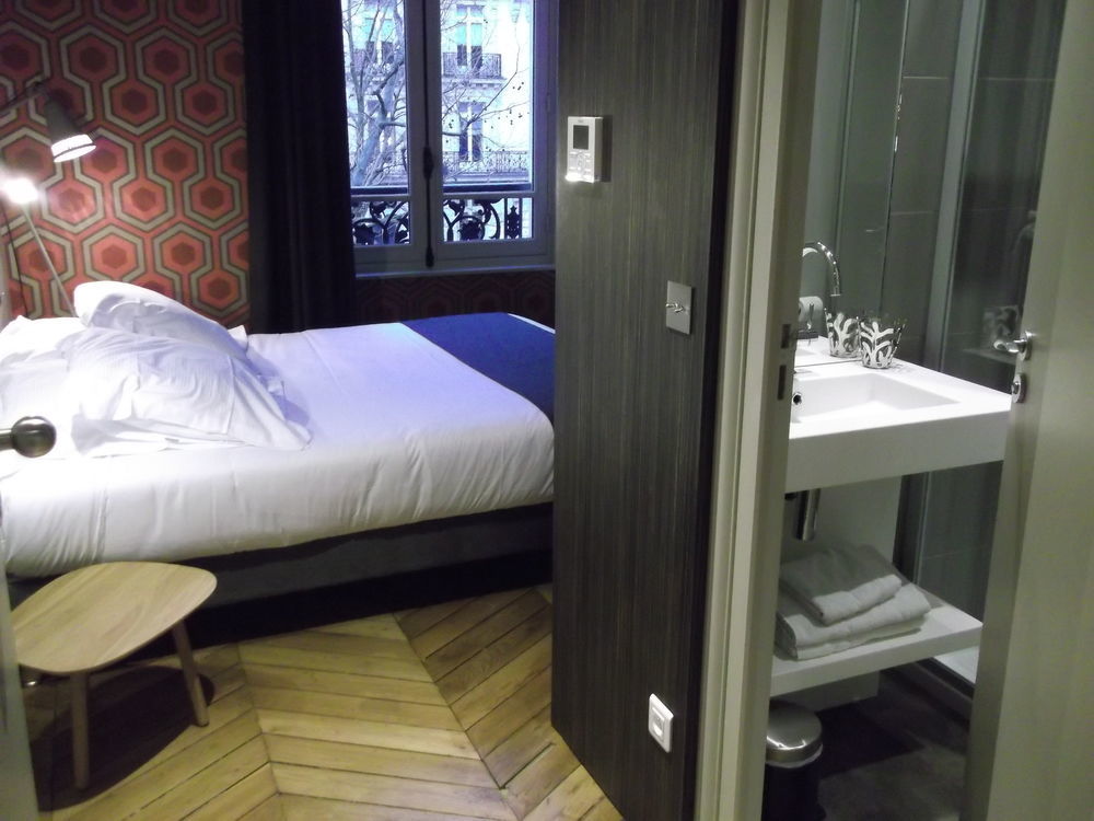 Hotel Helzear Champs-Elysees Paryż Zewnętrze zdjęcie